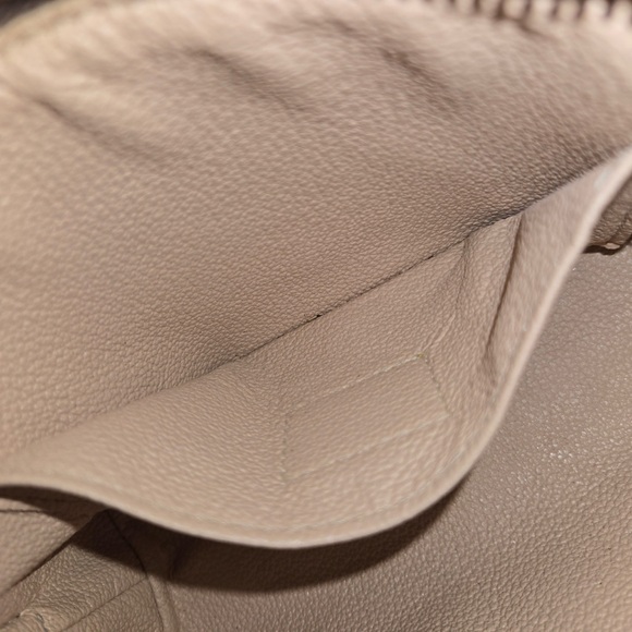 Louis Vuitton Monogram Canvas Cosmetic Pouch - Picture 16 of 16